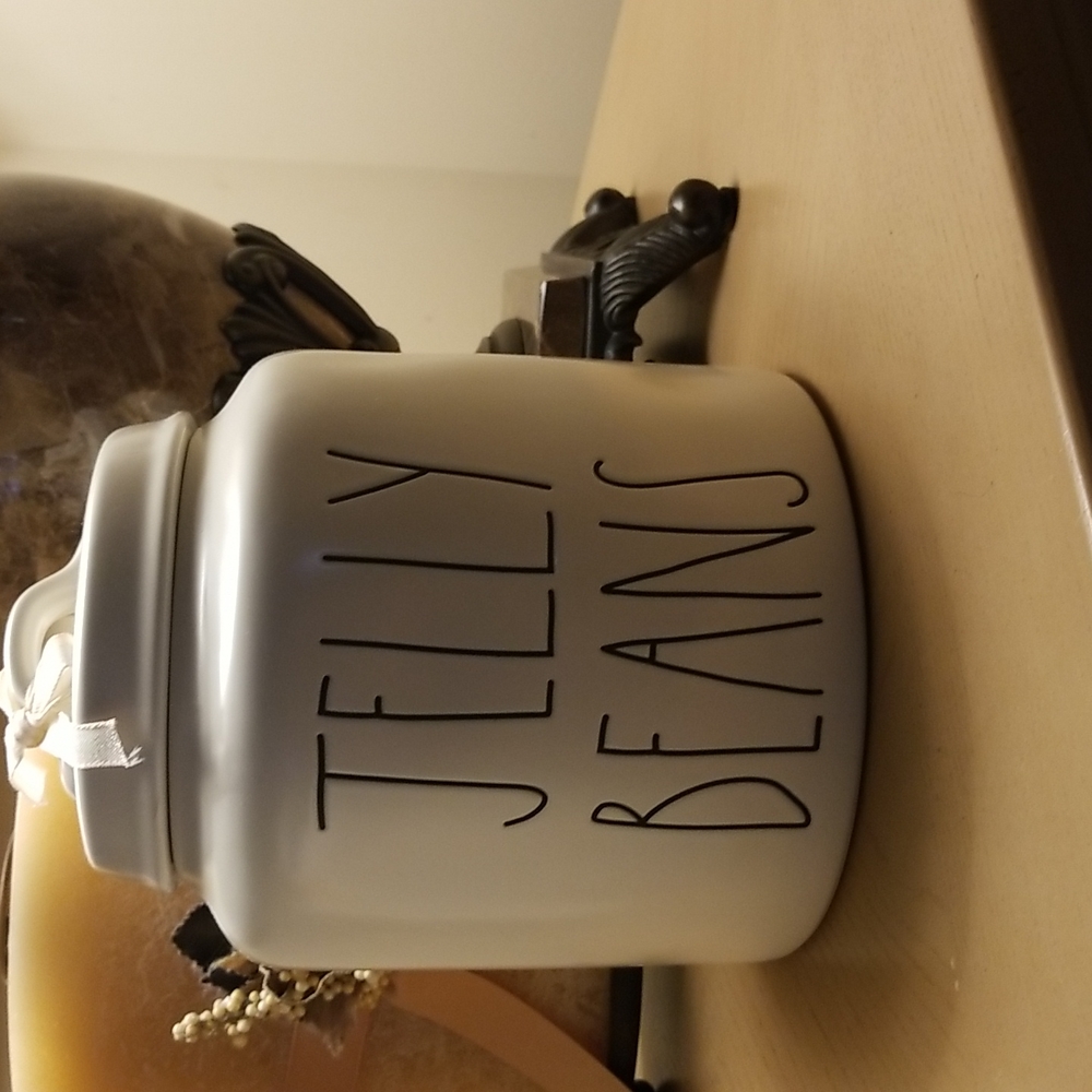 Rae Dunn Jar